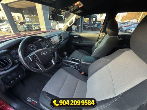 Used 2021 Toyota Tacoma TRD Off-Road w/ Technology Package AWD/4WD image 25