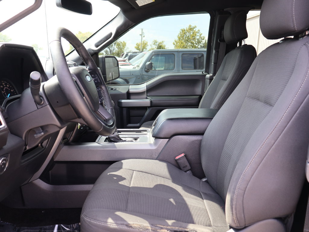 Used 2016 Ford F150 XLT w/ Equipment Group 302A Luxury AWD/4WD image 21