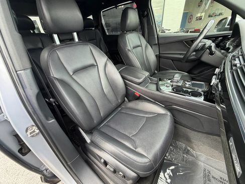 Used 2019 Audi Q7 3.0T Prestige w/ Prestige Package AWD/4WD image 13