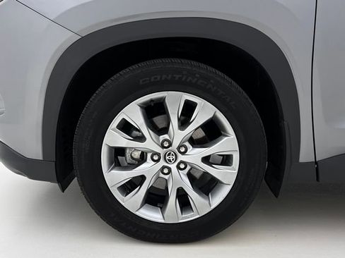 Used 2025 Toyota Grand Highlander AWD image 26