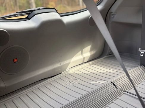 Used 2015 Toyota Highlander Limited Platinum image 19