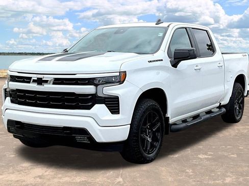 Used 2024 Chevrolet Silverado 1500 RST w/ Rally Edition AWD/4WD image 4