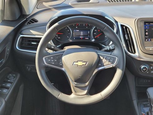 Used 2024 Chevrolet Equinox LT AWD/4WD image 13