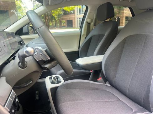 Used 2024 Hyundai Ioniq 5 SEL RWD image 6
