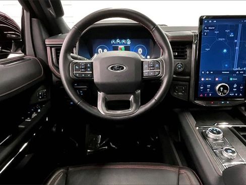 Used 2023 Ford Expedition Max Limited image 5