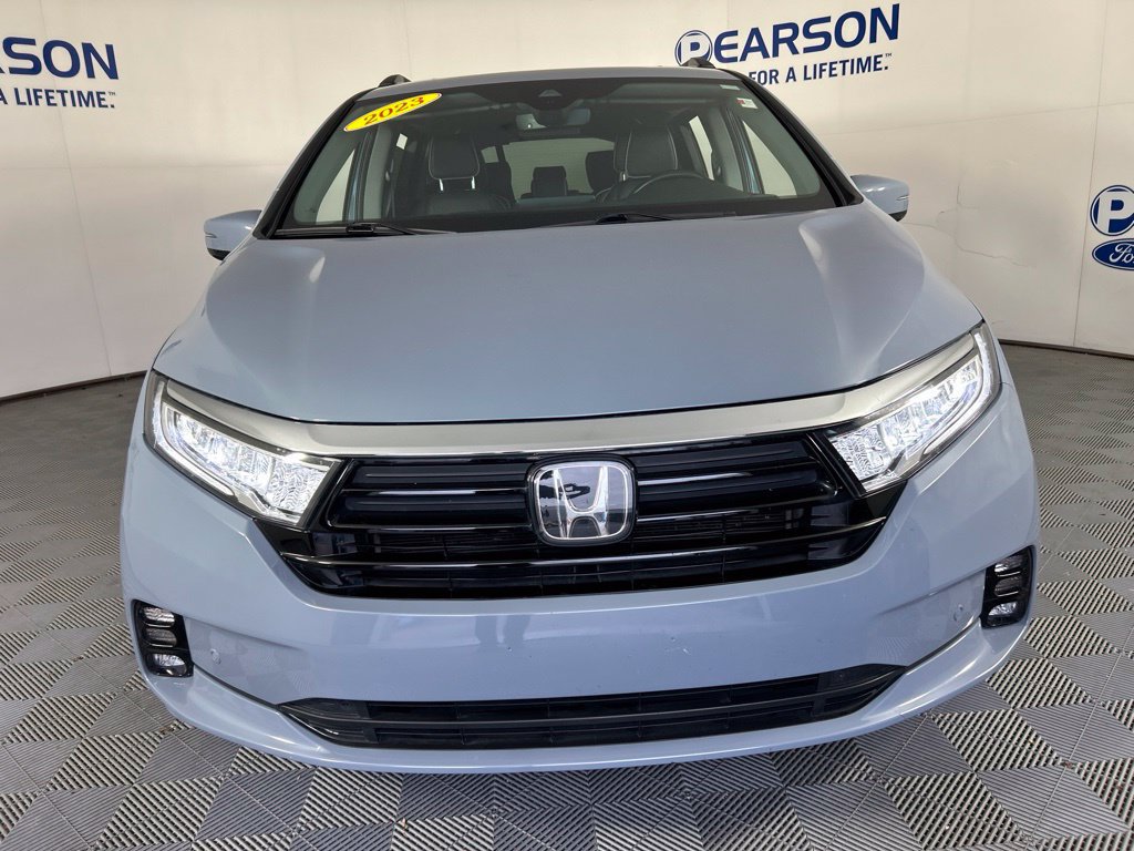 Used 2023 Honda Odyssey Elite image 2