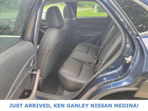 Used 2023 MAZDA CX-30 AWD 2.5 S w/ Premium Package image 16