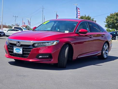 Used 2018 Honda Accord Touring image 8