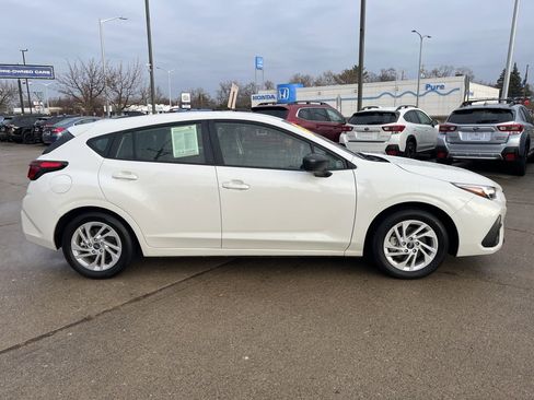 Certified 2025 Subaru Impreza 2.0i image 4