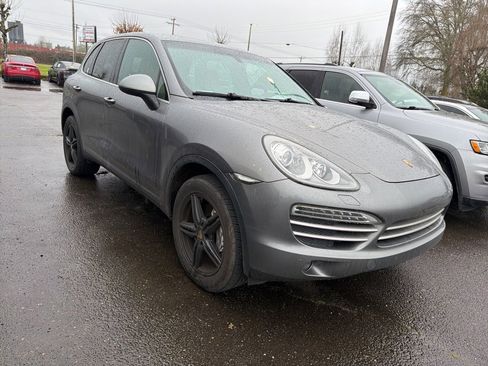 Used 2014 Porsche Cayenne image 3