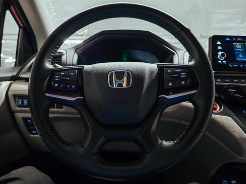 Used 2025 Honda Odyssey EX-L image 20