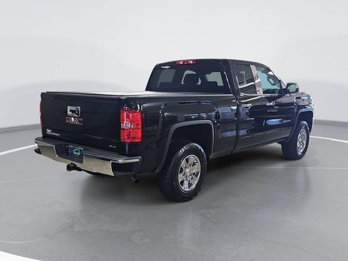 Used 2017 GMC Sierra 1500 SLE w/ SLE Value Package AWD/4WD image 3