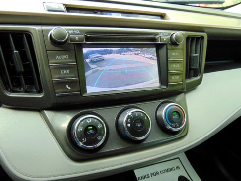 Used 2014 Toyota RAV4 LE image 13