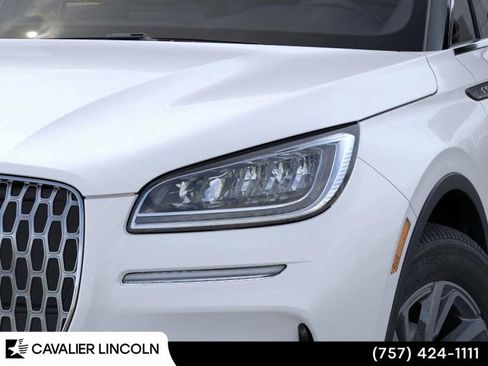 Used 2025 Lincoln Corsair Premiere w/ Equipment Group 101A image 18