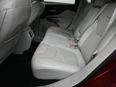 Used 2020 Jeep Cherokee Limited AWD/4WD image 27