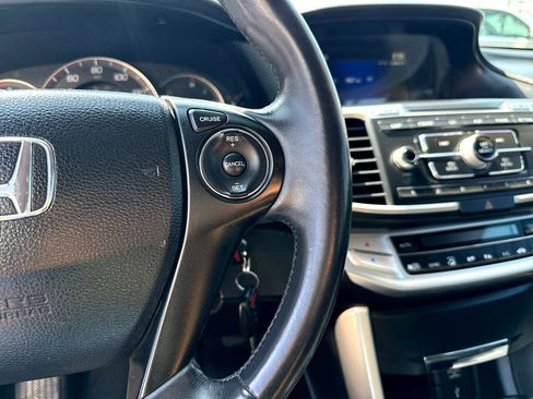 Used 2014 Honda Accord Sport image 18