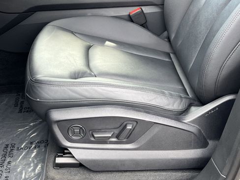 Used 2021 Audi Q7 3.0T Premium Plus w/ Premium Plus Package image 11