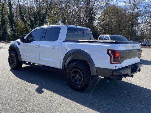 Used 2018 Ford F150 Raptor w/ Equipment Group 802A Luxury image 5