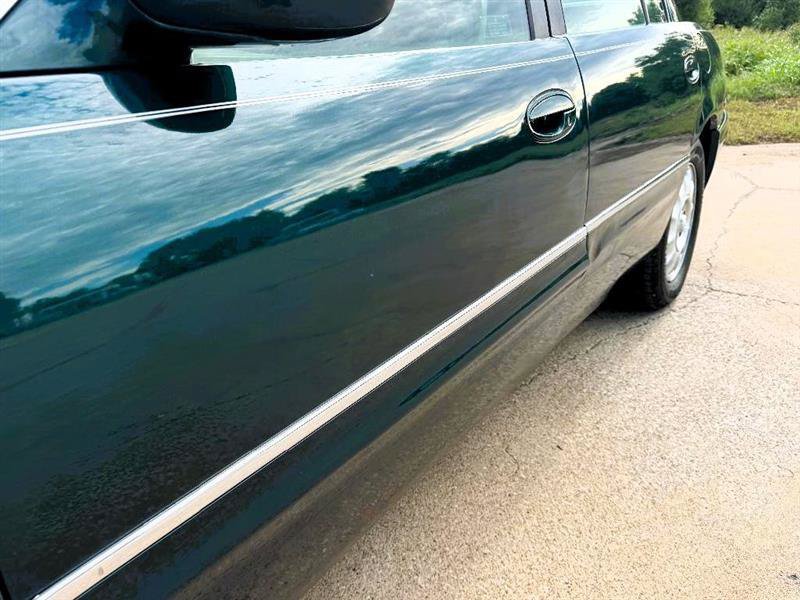 Used 1999 Buick Park Avenue w/ Prestige Opt Pkg FWD image 15
