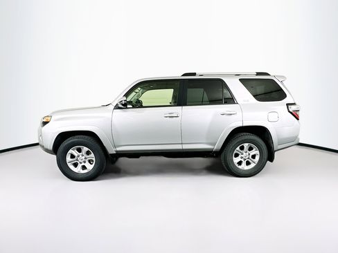 Used 2024 Toyota 4Runner SR5 Premium w/ Moonroof Package image 4