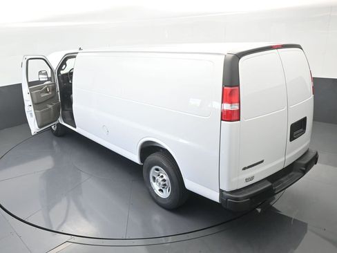 New 2025 Chevrolet Express 3500 Extended w/ Driver Convenience Package image 57