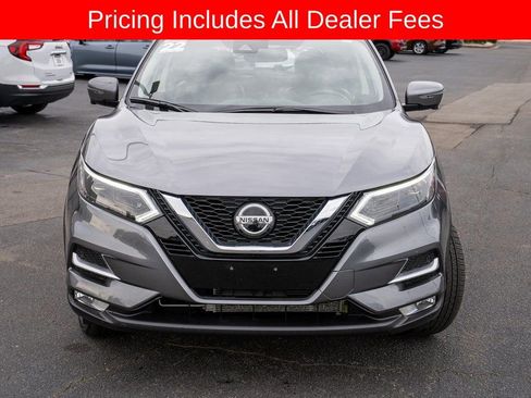 Used 2022 Nissan Rogue Sport SL w/ Premium Package AWD/4WD image 2