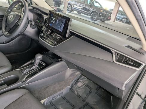 Used 2024 Toyota Corolla LE w/ LE Premium Package FWD image 21