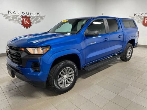 Used 2023 Chevrolet Colorado LT w/ LT Convenience Package AWD/4WD image 3