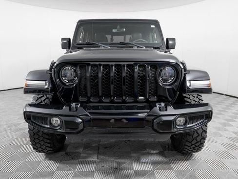 Used 2023 Jeep Gladiator Overland image 2