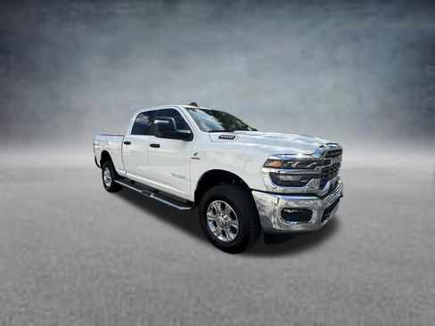 Used 2026 RAM 2500 Big Horn AWD/4WD image 2