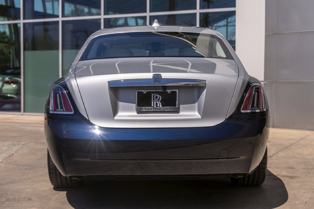 Certified 2025 Rolls-Royce Ghost AWD/4WD image 18