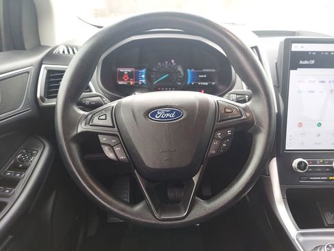 Used 2022 Ford Edge SE image 16