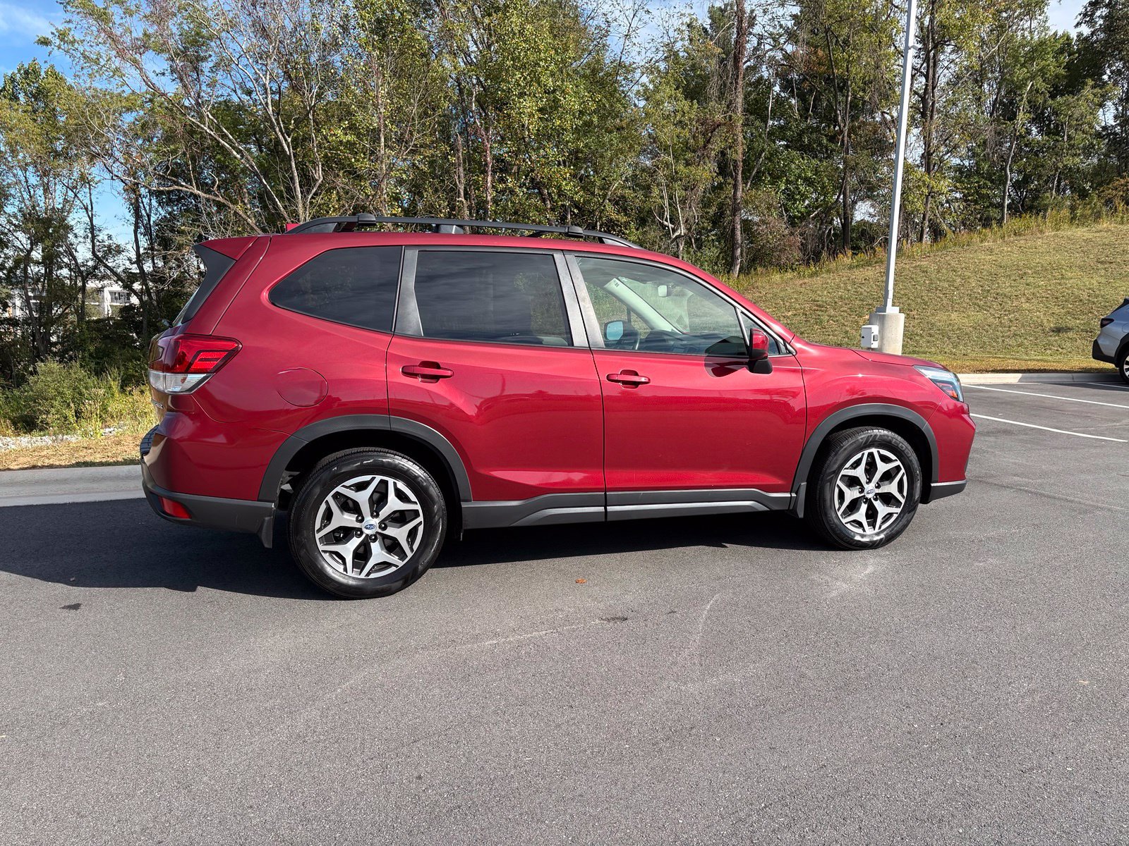 Used 2019 Subaru Forester Premium AWD/4WD image 8