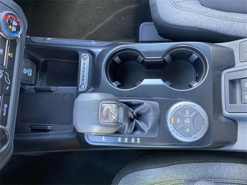 New 2025 Ford Bronco Base image 20