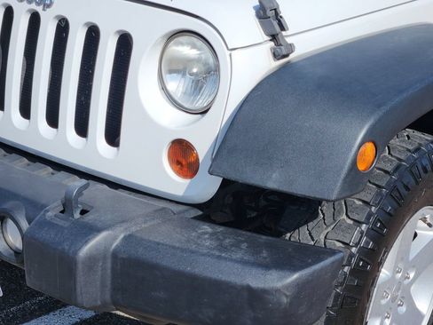 Used 2013 Jeep Wrangler Sport AWD/4WD image 8