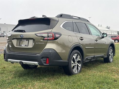 Used 2022 Subaru Outback Limited image 8