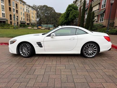 Used 2018 Mercedes-Benz SL 550 image 50