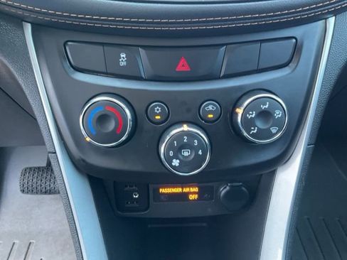 Used 2022 Chevrolet Trax LT w/ Sport Edition AWD/4WD image 18