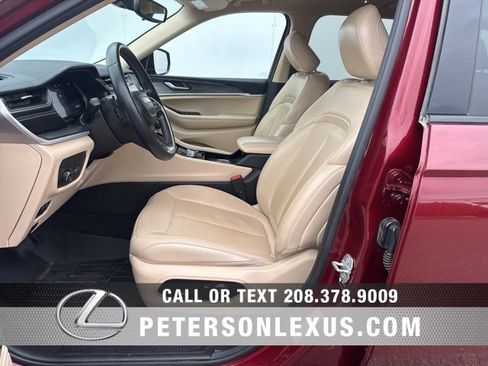 Used 2021 Jeep Grand Cherokee L Limited image 23