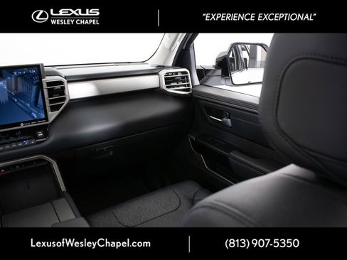 Used 2023 Toyota Sequoia Limited w/ TRD Off-Road Package AWD/4WD image 32