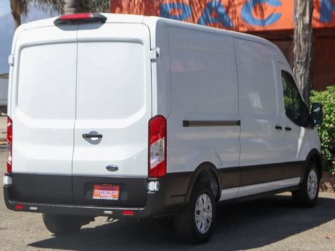 Used 2022 Ford E-Transit Medium Roof RWD image 10