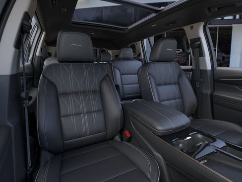New 2026 Buick Enclave Avenir w/ Super Cruise Package FWD image 16