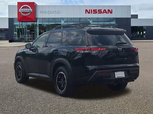 Used 2025 Nissan Pathfinder Rock Creek AWD/4WD image 5