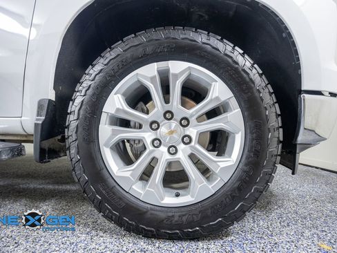 Used 2024 Chevrolet Silverado 1500 LTZ w/ LTZ Convenience Package II AWD/4WD image 46