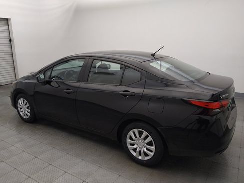 Used 2020 Nissan Versa S FWD image 3