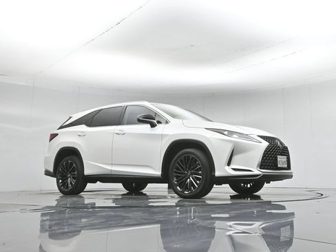 Used 2022 Lexus RX 350L Premium w/ Special Edition AWD/4WD image 4
