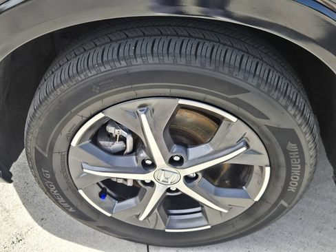 Certified 2024 Honda HR-V EX-L image 10