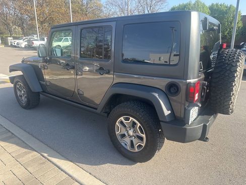 Used 2017 Jeep Wrangler Unlimited Rubicon w/ Connectivity Group image 6