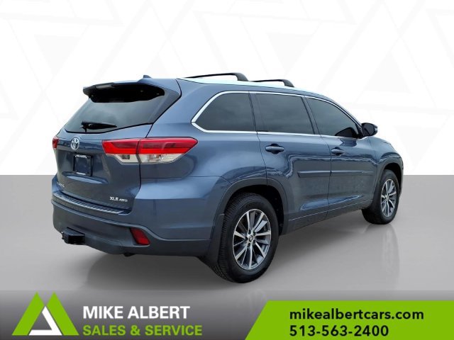 Used 2018 Toyota Highlander XLE AWD/4WD image 7