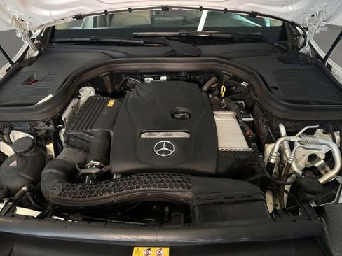 Used 2018 Mercedes-Benz GLC 300 GLC 300 image 21